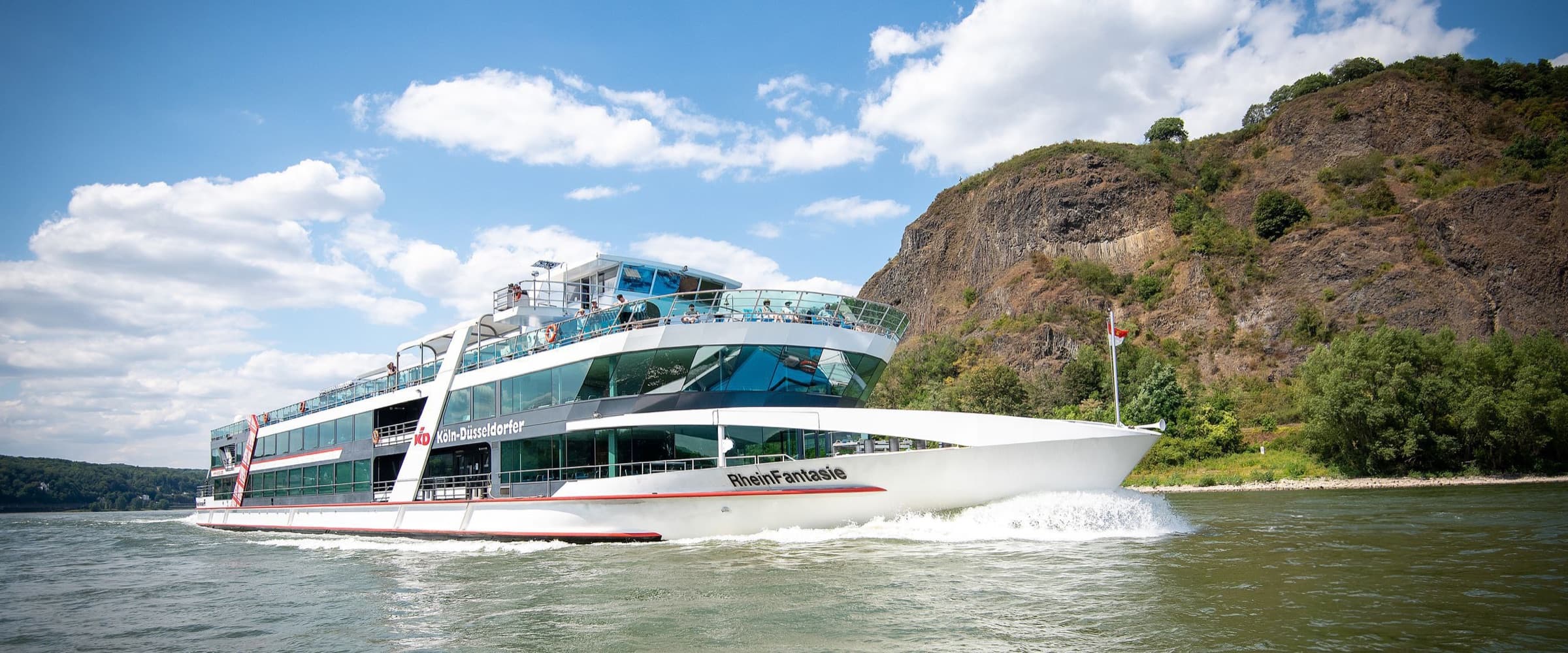 KD-Schiff auf dem Rhein